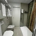 アパート Kadevi -centralissimo, Parcheggio Gratuito, Bici A Disposizione- サンレモ