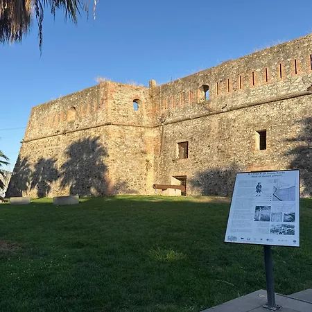 アパート Kadevi Apartment -Centralissimo, Parcheggio Gratuito, Bici A Disposizione- *