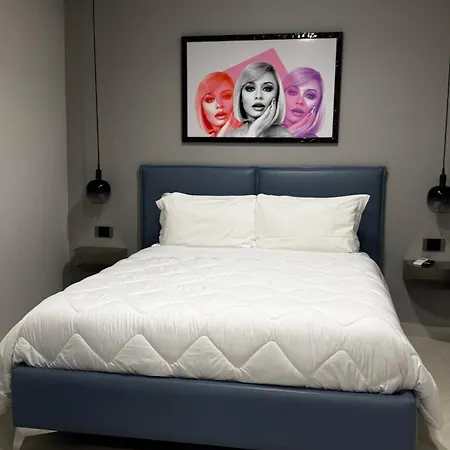 Kadevi Apartment -Centralissimo, Parcheggio Gratuito, Bici A Disposizione- サンレモ