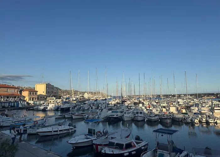 Kadevi -centralissimo, Parcheggio Gratuito, Bici A Disposizione-