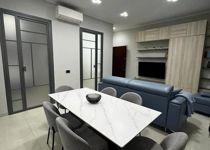 Kadevi -centralissimo, Parcheggio Gratuito, Bici A Disposizione- Санремо